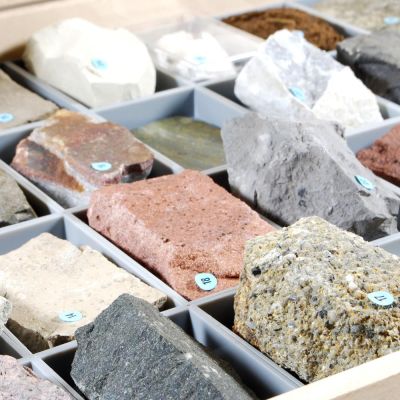 Teaching collection: 150 rocks (60x90 mm)