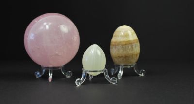 Display for globes/eggs, transparent