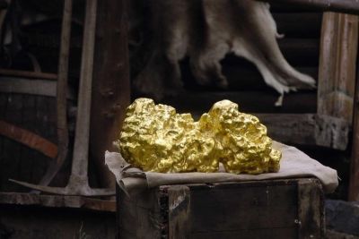 Goldnugget "Welcome", gilded (Replica)