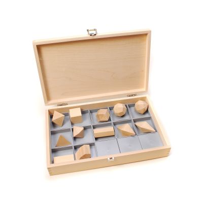 12 wooden crystal models, each 5 cm, in box