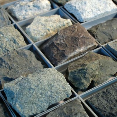Teaching collection: 150 rocks (90x120 mm)