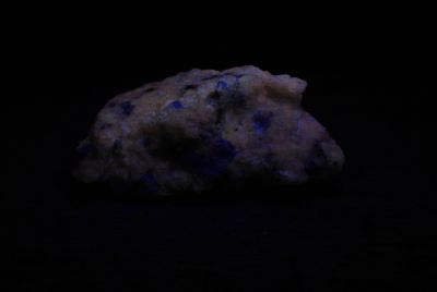 UV-Mineral: Skapolith